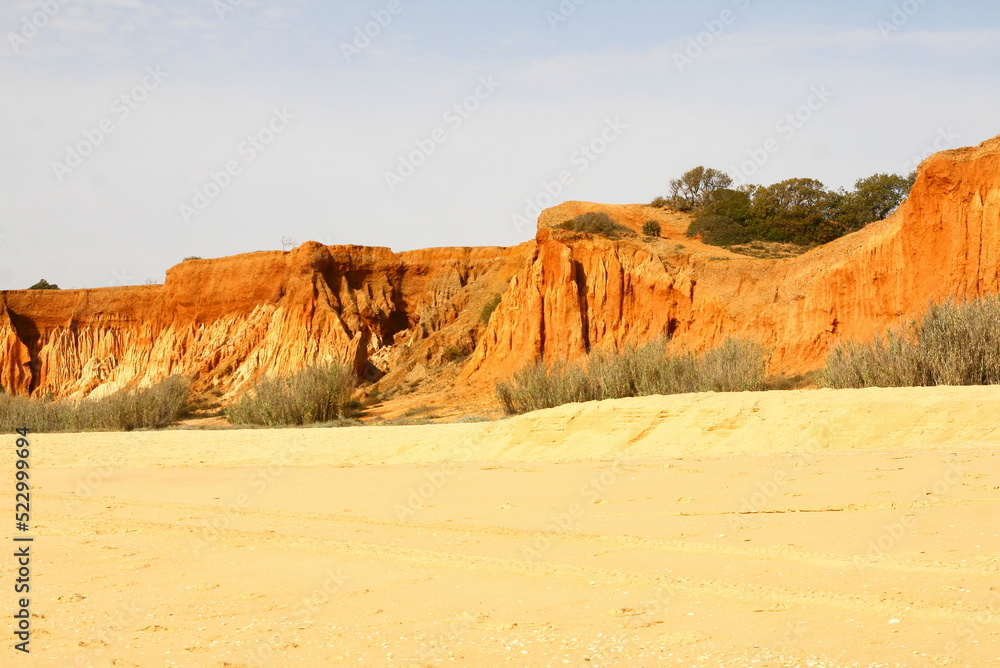 La plage de la Falaise à Albufeira en Algarve au Portugal La plage de la Falaise à Albufeira en Algarve au Portugal