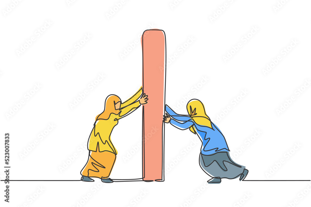 Obraz premium Single one line drawing of two young Arabian businesswomen pushing the challenge wall. Business finance growth metaphor minimal concept. Modern continuous line draw design graphic vector illustration