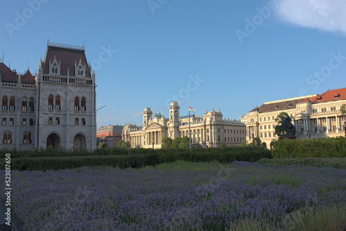 Obraz na płótnie Budapest Parliament Square w salonie