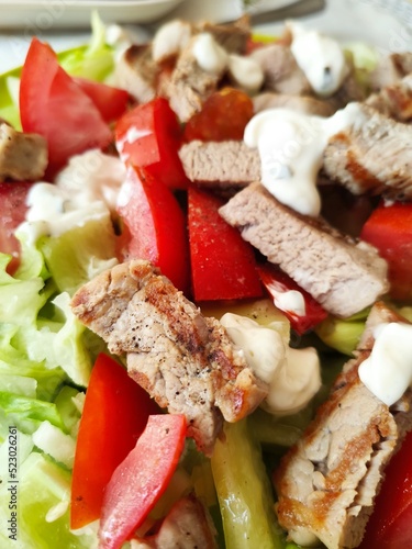 salad with chicken