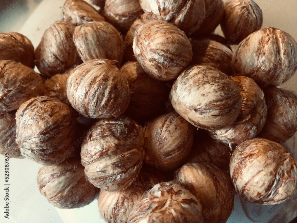 Cooked and peeled whole sweet chestnuts Cooked and peeled whole sweet chestnuts