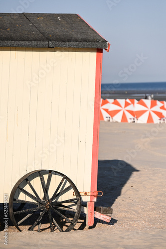 Belgique Flandre mer du nord Littoral côte belge plage ocean vacances Vlanderen Belgie Belgium cabine roulot location photo