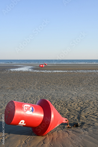 Belgique Flandre mer du nord Littoral côte belge plage ocean vacances Vlanderen Belgie Belgium bouée sécurité baignade