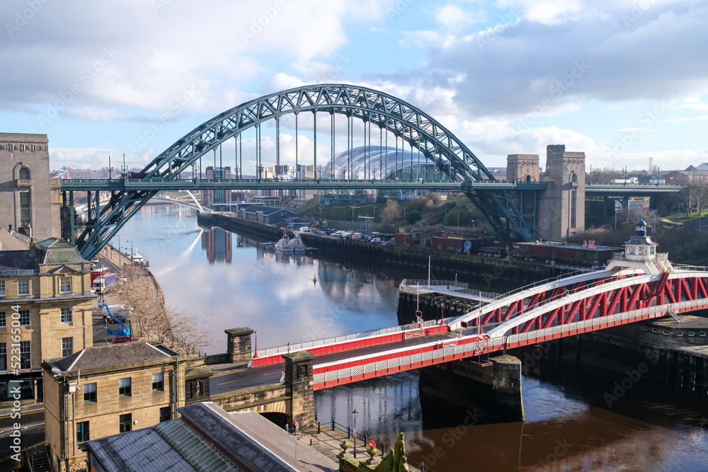 Fototapeta premium Newcastle UK: 1st Feb 2021: Newcastle Quayside on sunny winter day, view from high level
