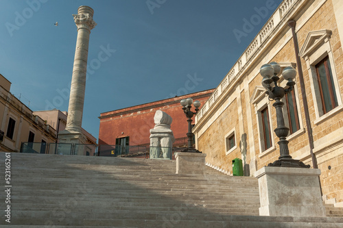 Colonne romane di Brindisi con scalinata. 