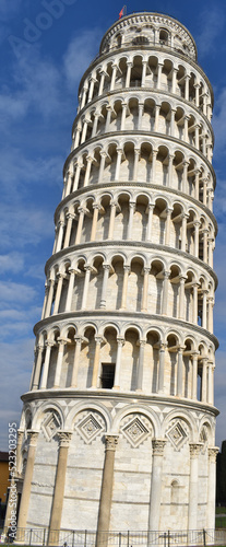 Torre pendente di Pisa - XII secolo photo