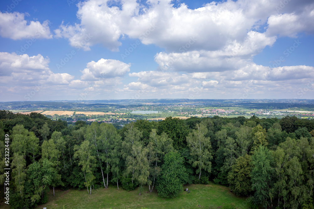 Widok z Kopca Piłsudskiego. Panorama na lotnisko. Piękna słoneczna pogoda. Polska Widok z Kopca Piłsudskiego. Panorama na lotnisko. Piękna słoneczna pogoda. Polska