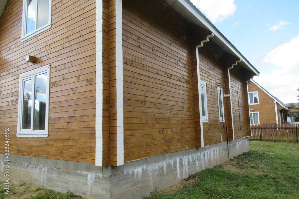 Construction of a small house in a country village (172)
