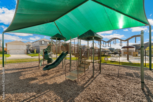 Wallpaper Mural summer play Torontodigital.ca