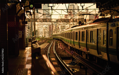恵比寿駅からの鉄道風景