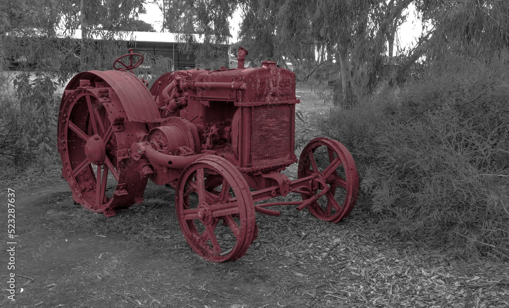 red tractor, vintage tractor, old tractor, rusty tractor, rustic, warooka, bungaree clare