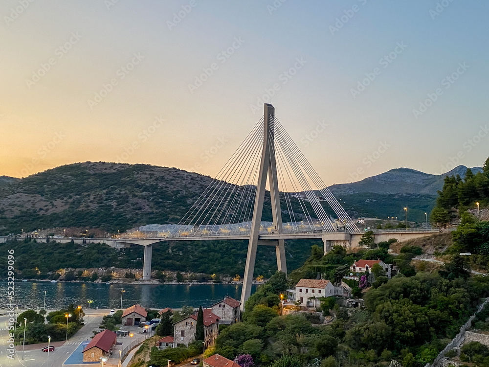 Fototapeta premium The iconic suspension bridge in Dubrovnik Croatia