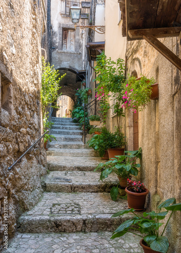 Fototapeta Naklejka Na Ścianę i Meble -  Pacentro, medieval village in L'Aquila province, Abruzzo, central Italy.