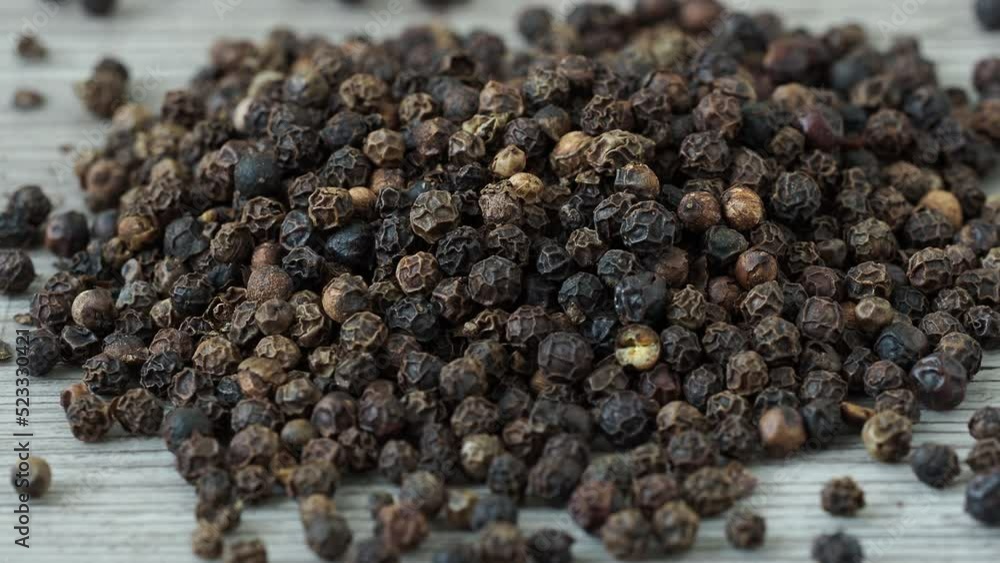 Peppercorns from a black pepper plant (Piper nigrum) Peppercorns from a black pepper plant (Piper nigrum)