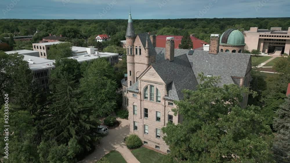 flying clockwise around Peters Hall at Oberlin College in Ohio flying clockwise around Peters Hall at Oberlin College in Ohio