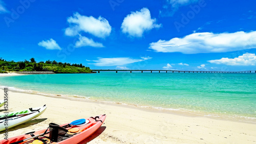 沖縄のきれいな海 みやこサンセットビーチ 宮古島 絶景 photo