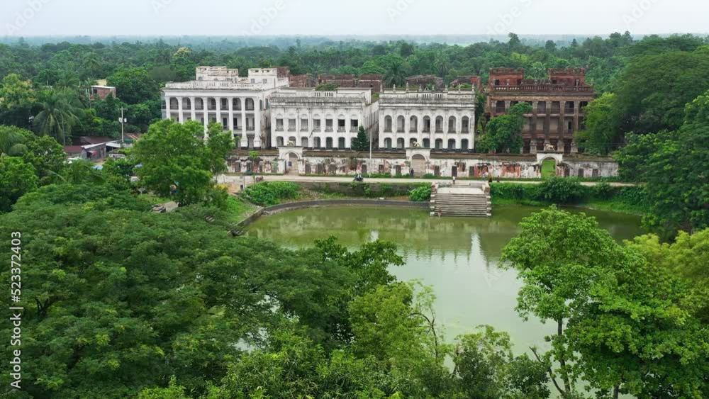 Baliati Zamindar Bari is in the village of Baliati, in Saturia Upazila in Manikganj District, Bangladesh. It is the palace of the Zamindars, the Baliati Zamindari who ruled over a large area. Baliati Zamindar Bari is in the village of Baliati, in Saturia Upazila in Manikganj District, Bangladesh. It is the palace of the Zamindars, the Baliati Zamindari who ruled over a large area.