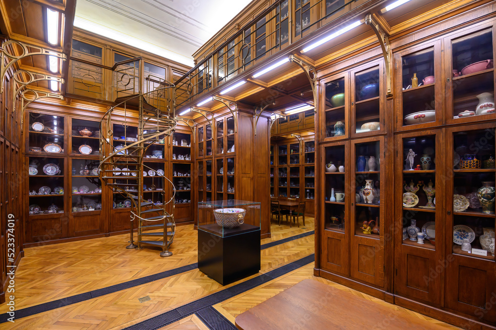 HUNGARIAN NATIONAL MUSEUM visual data 7