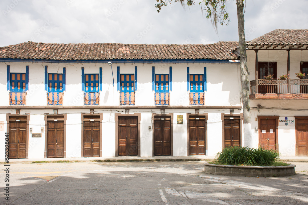 Fachadas de la arquitectura colonia colombiana