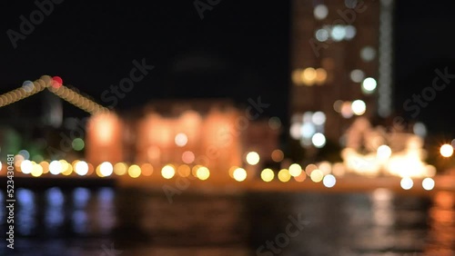 門司港レトロの美しい夜景フォーカスアウトからフォーカスイン