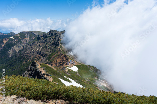 山と雲