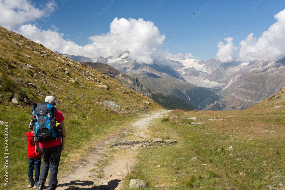 Fototapeta premium Randonnée en famille
