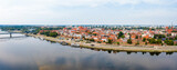 Panorama miasta Toruń wzdłuż rzeki Wisła