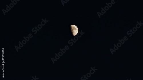 media luna creciente vista desde Tenerife