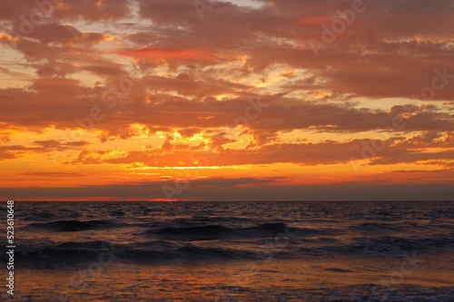 Schöner Sonnenuntergang an der Nordsee
