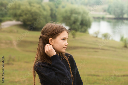 girl in a morning near the lake © Mallivan