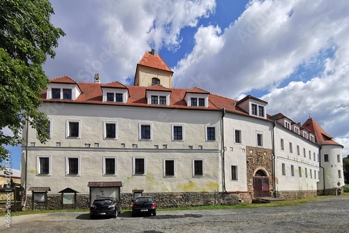 Pobezovice castle