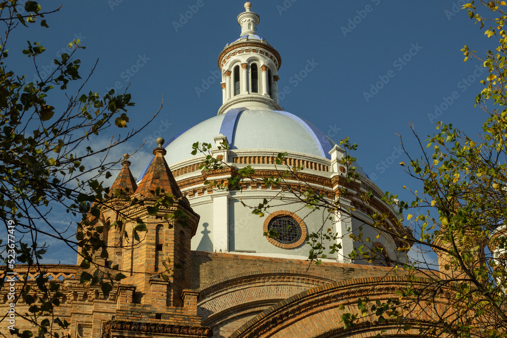 Cúpula de la Catedral de Cuenca - Ecuador.