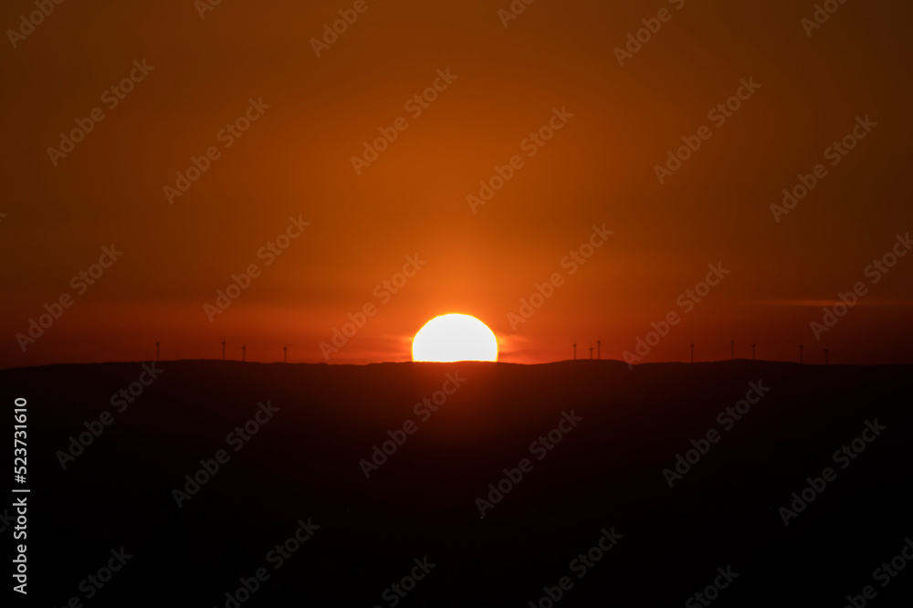 Obraz premium sunset in the mountains
