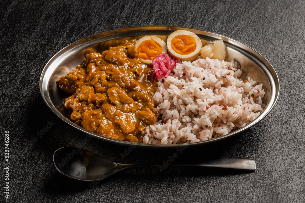 スパイスカレー　チキンカレー　Spicy chicken curry 
