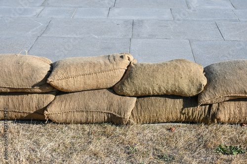 sac sable inondation climat barrage planète environnement