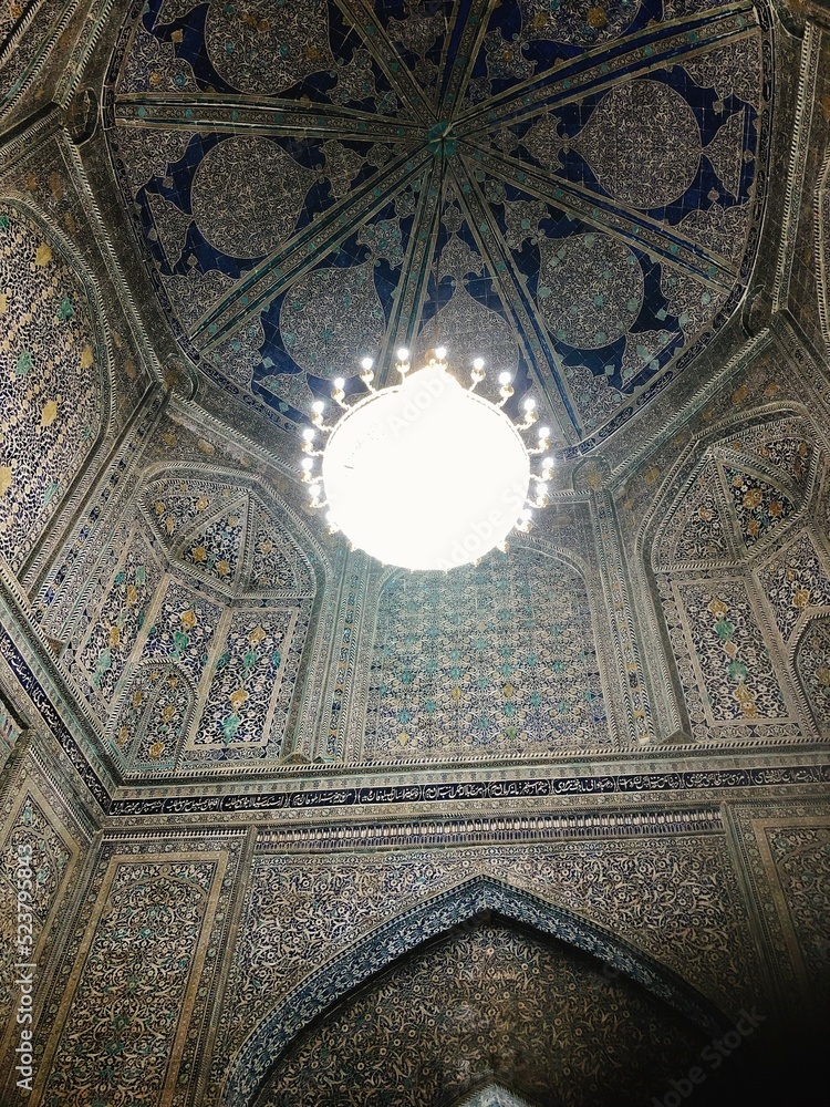 [Uzbekistan] Interior of Pahlavan Mahmud Mausoleum in Itchan Kala (Khiva)