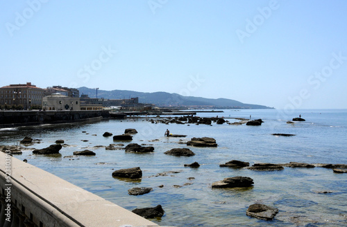  Erfrischung an der Uferstraße von Livorno photo