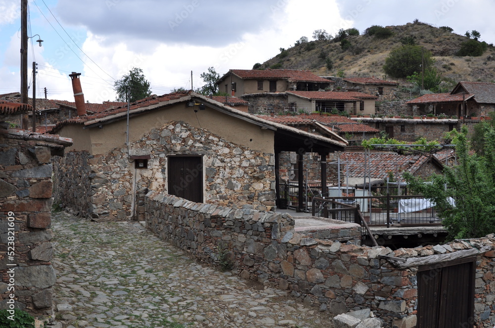 Obraz premium The beautiful village of Fikardou in the province of Nicosia, in Cyprus 