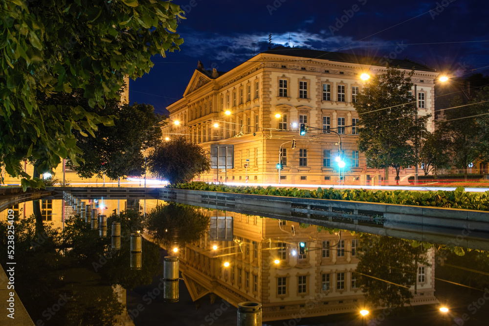 Night photo of the old historical city of Brno at night.