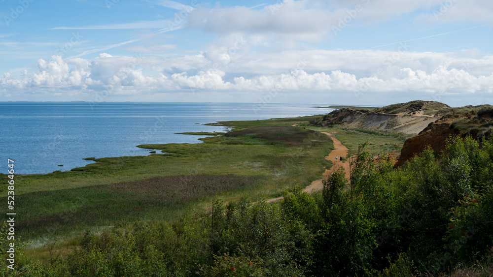 Naturschutzgebiet Morsum Kliff auf Sylt im Sommer wolkenlos HD Format