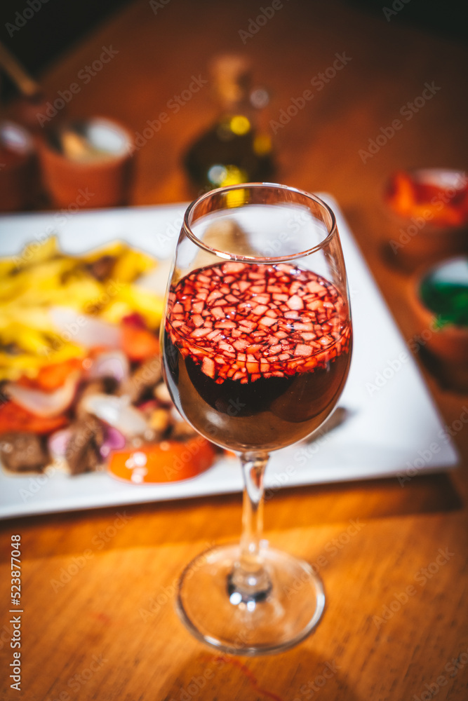 Naklejka premium Plato de comida