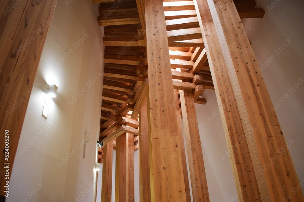 Fototapeta premium 木の殿堂、安藤忠雄、木造建築、建築物、博物館、兵庫県