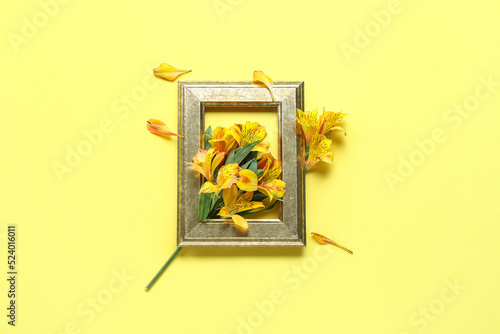 Composition with empty pict...