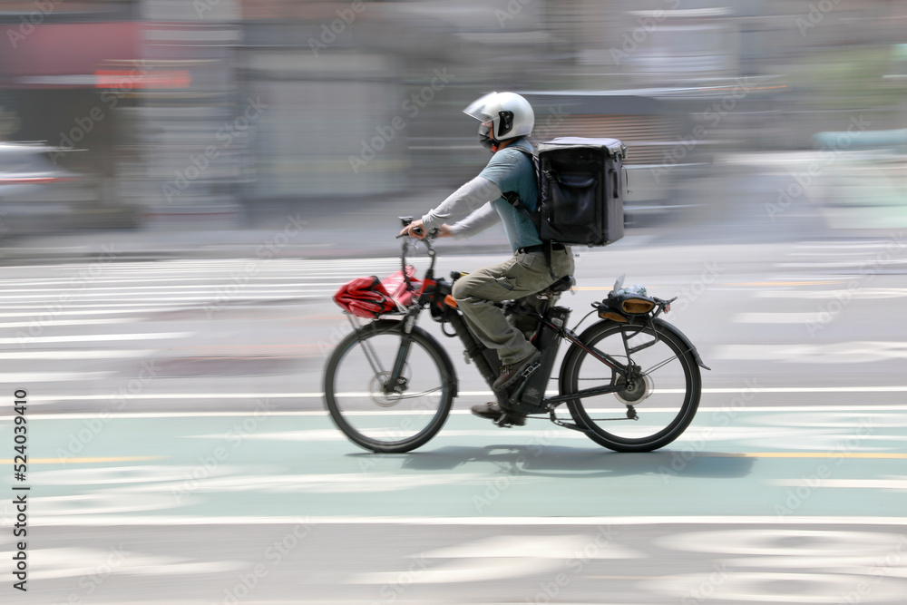 Fototapeta premium alternative ecological clean transport