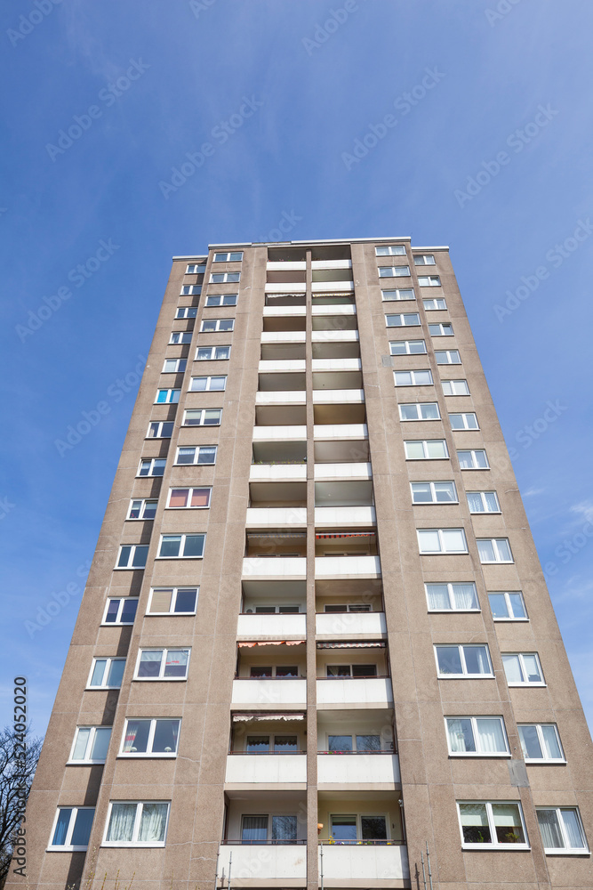 Monotones Wohnhaus, Hochhaus, Balkone, Bremen, Deutschland Monotones Wohnhaus, Hochhaus, Balkone, Bremen, Deutschland