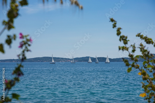 Fototapeta Naklejka Na Ścianę i Meble -  Segelboote im Meer