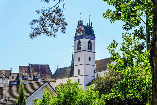 Aarau, Stadtkirche, Kirche, Kirchturm, Altstadt, Altstadthäuser, Stadt, Aare, Fluss, Sommer, Sommertag, Aargau, Schweiz