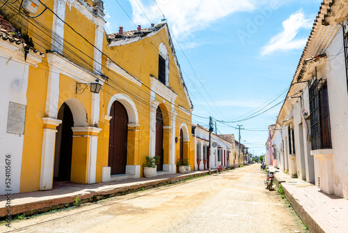 street view of santa cruz de mompox colonial town in colombia
