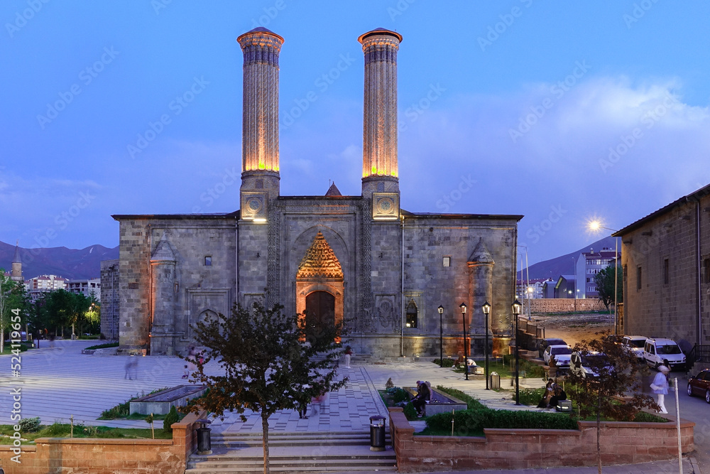 Fototapeta premium Twin minaret madrasah at night - Erzurum, Turkey