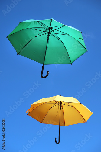 cheerful parasols against the sky - fr  hliche Regenschirme in der Luft